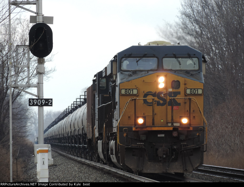 CSX 801 on B777